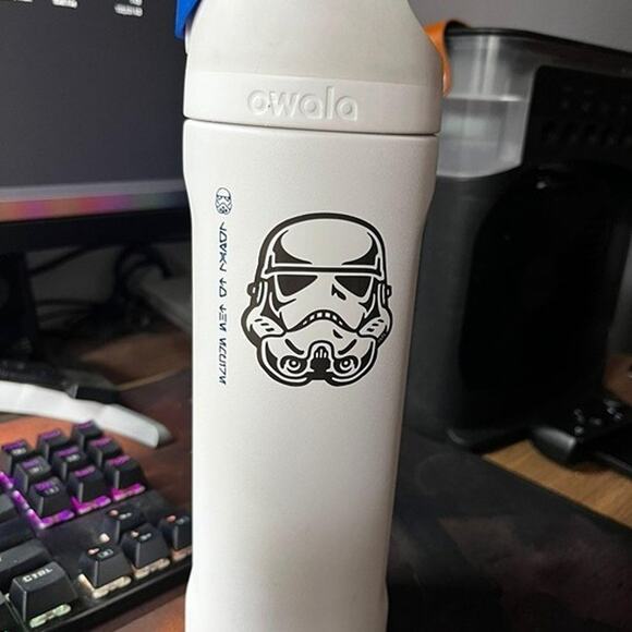 Owala Star Wars FreeSip Insulated Stainless Steel Water Bottle with Straw, 24oz - Picture 1 of 10